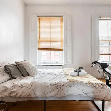 Проживание в семье Serres' Дублин